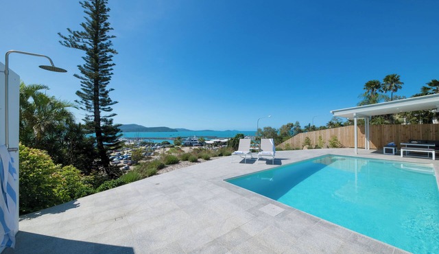 Airlie On Airlie | Luxury Holiday Rental Airlie Beach | Whitsundays