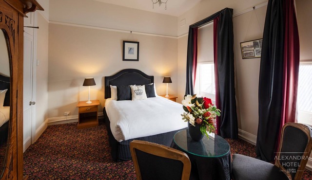 Alexandra Hotel