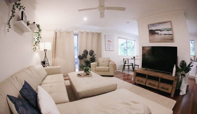 Alinas Currumbin Beach House-2 minutes to the beach