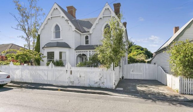 Amberley - circa 1880's luxury Ideal larger groups 5 b’rooms sleeps 9