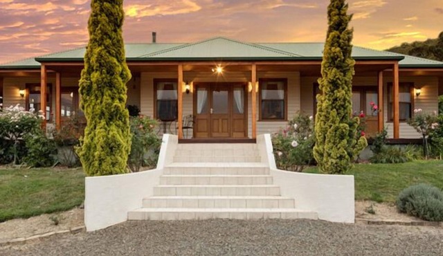 Ambience on Huon B&B