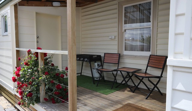 Amy Cottage - 3 bedroom/2 bathroom Centrally located for Shopping & Restaurants