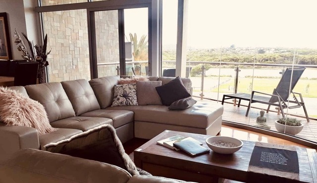 Anglesea Riverside Apartment Three bedroom with balcony views. in Anglesea