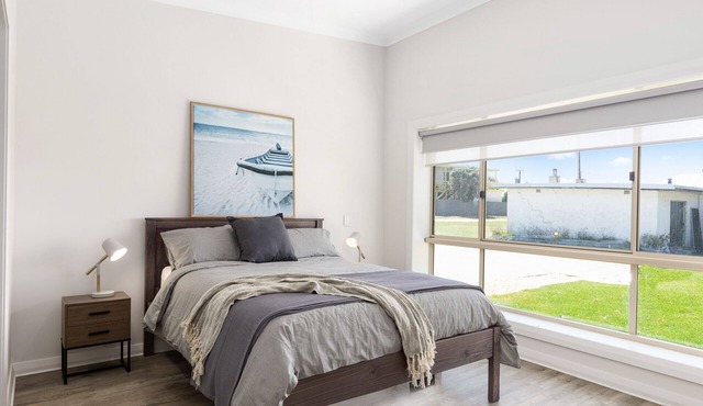 Apartment 2 - Luxury Apartment & Rooms - Free Wifi - Close To Beach