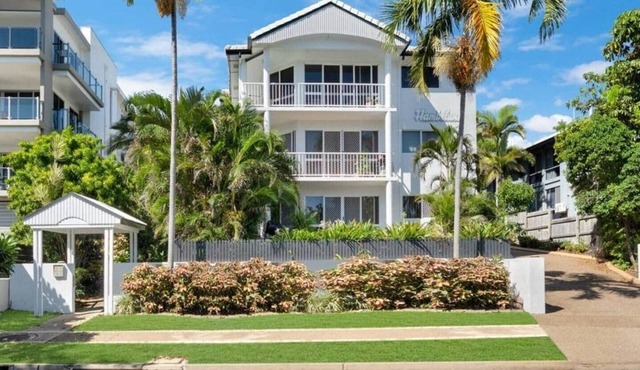 Apartment on The Strand - 2 Bed 2 Bath in a gated complex.