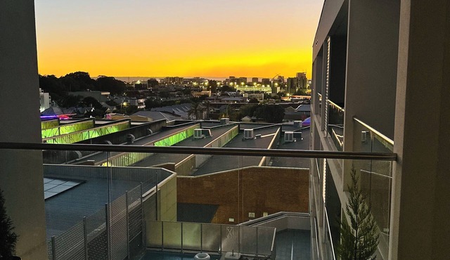 Apartment with Balcony & Parking Perth