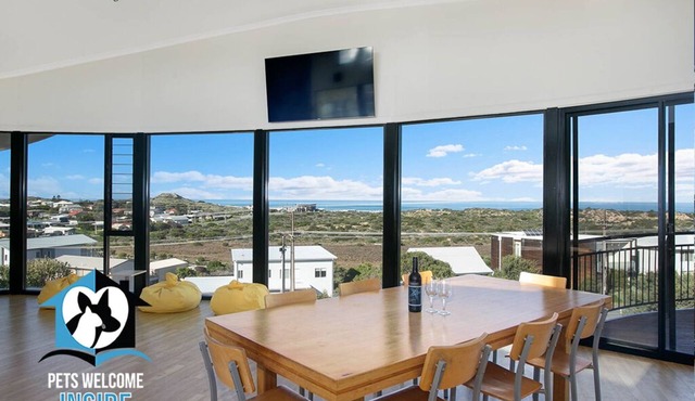Architect Designed Spectacular Beach House with Sweeping Views