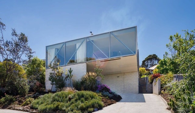 Architectural Glass House with Breathtaking Ocean Views