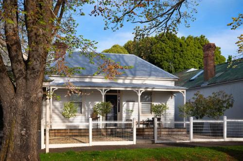 Arichonan House