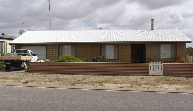 Arno Bay Holiday Home