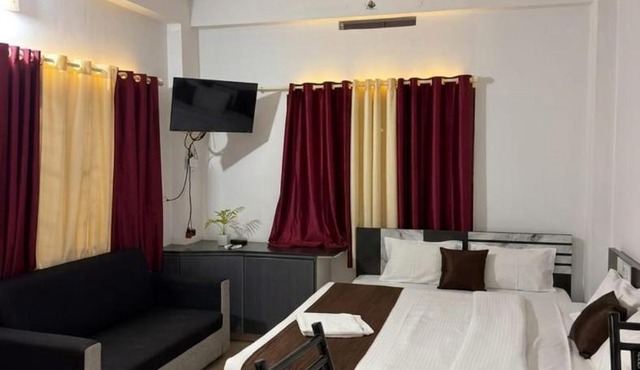 Ash Villa in Anachal