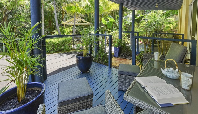 Azura Beach House B&B
