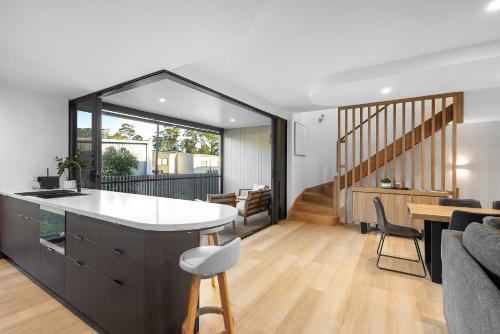 Azure Townhouse - Spacious Luxe 3BR With PS4