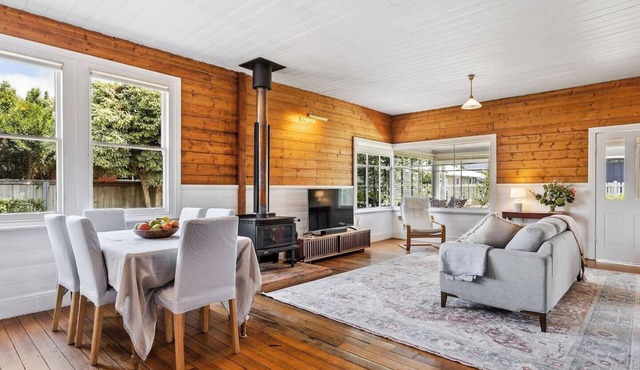 Balmoral Cottage A Kingston Beach Escape