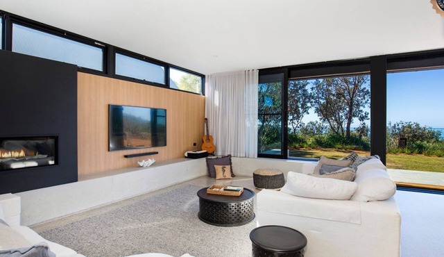 Banksia - Absolute Beachfront
