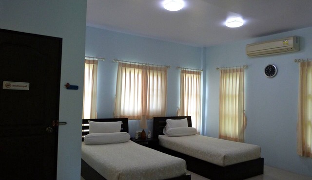 Bann Suan Rachawadee B&B in Sisaket