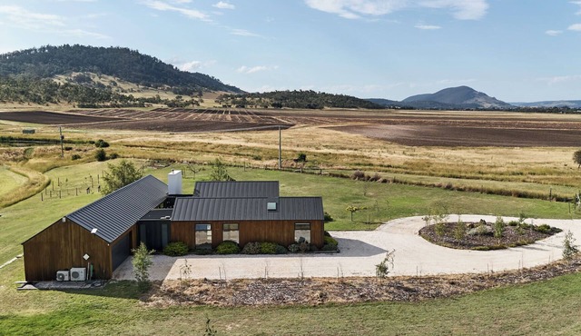 Barrenjoey Farm - New Luxury property in Richmond