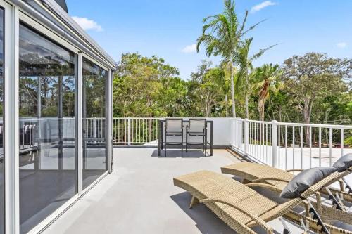 Bay View Rooftop Escape