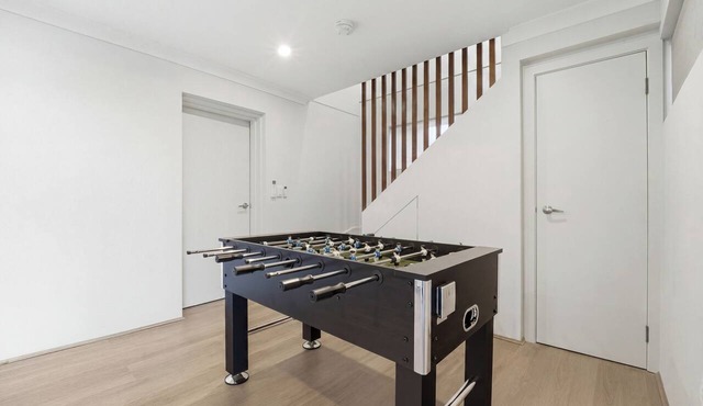 Bayview Luxe Retreat | Luxury Central Coastal Escape with Panoramic Water Views