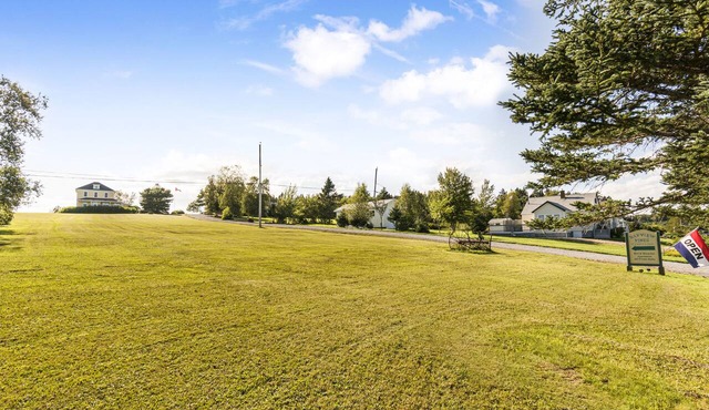 Bayview Pines Country Inn in Indian Point