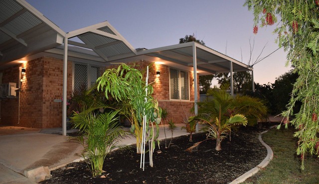 Beach Daze House walking distance to Town