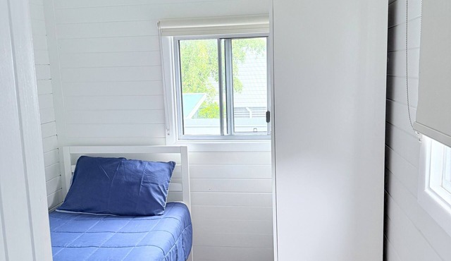 Beach Dorm accommodation with shared toilet & shower