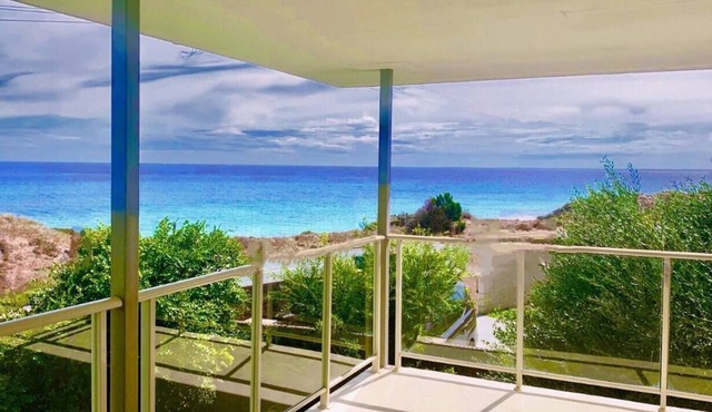 Beach Home: Epic Views: Private Enclosed Yard:Pets