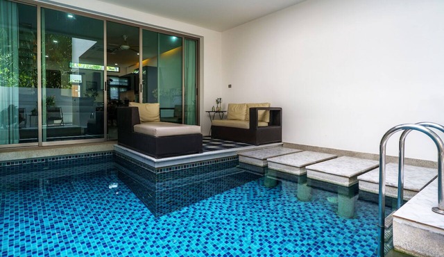 Beachfront Chocolate Pool Villa in Tambon Rawai
