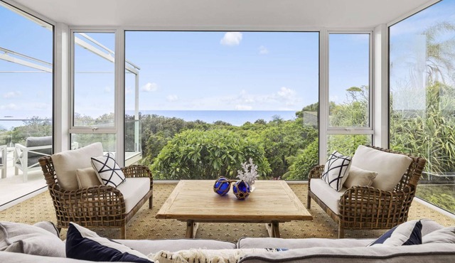 Beachfront, Luxury, Heated Pool, Spectacular Views, Sleeps up to 10