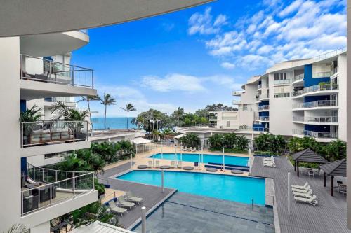 Beachfront Luxury Resort Living