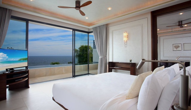 Beachfront Penthouse in Tambon Cha-am