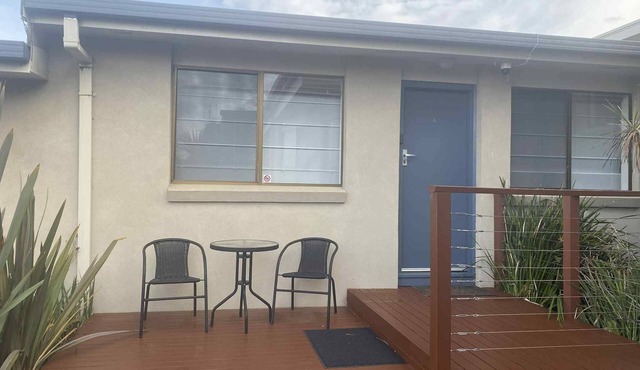 Beachside 2 bedroom unit in small complex - directly opp the Port Sorrell SLSC