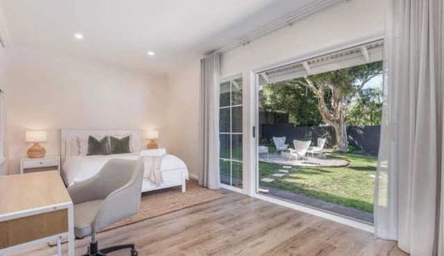 Beachside Charm with Garden - Walk to Train