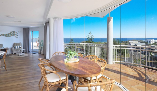 Beachside Resort - Kawana Waters
