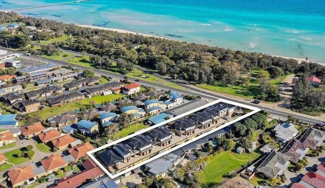 BeachTownhouse779