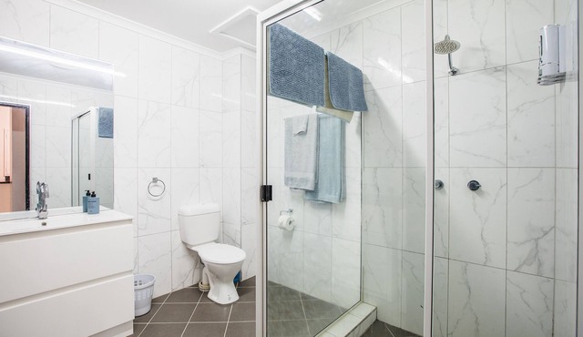 Beautiful Clean 2Bdrm Apartment