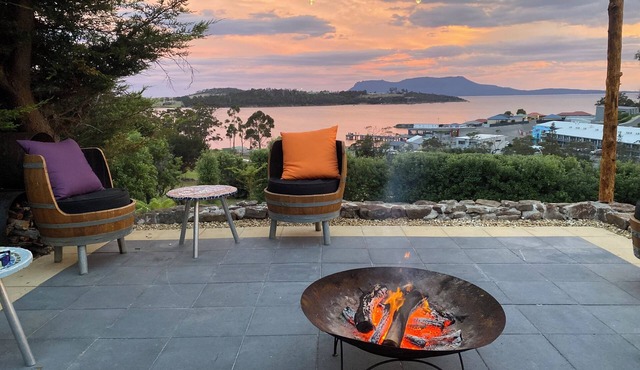 Beautiful Orford with Maria Island Views. Pet Friendly and Loads of Space