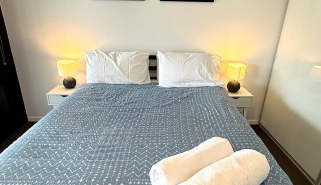 Beauty in Blue! 1Bd 1Bth 1Csp - CBD Location