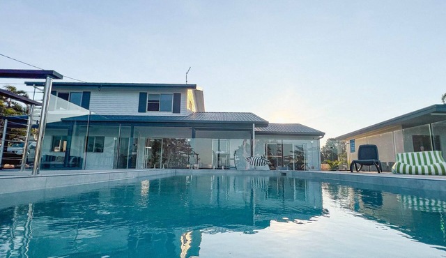 Bella Luna Beach Front 2 bed