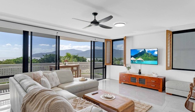Belle Escapes Rydges Plaza Esplanade 54 with stunning ocean views