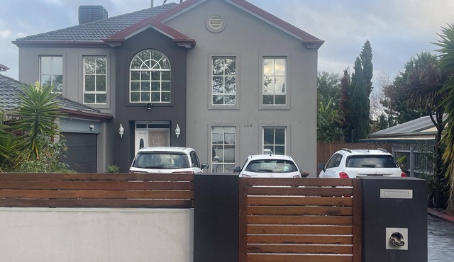 Best retreat in south east city with double bed ,table chair and all facilities.