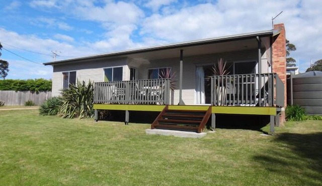 Binalong Beach House