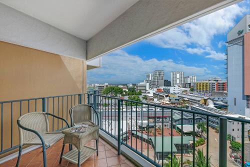 Bird's Eye Views from Chic Harbourside Abode