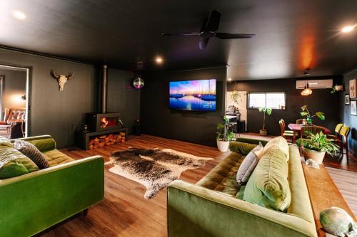 Black Diamond - Pet Friendly, Magnesium Spa