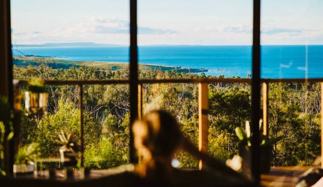 Black Wattle Coastal Retreat