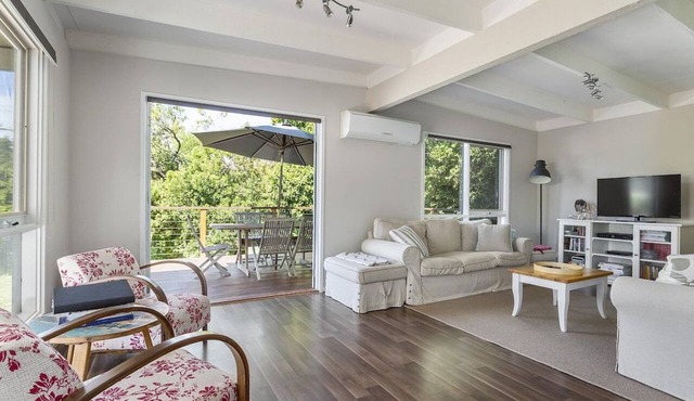 Blairgowrie Bella - Beautiful family friendly home with cosy open fire place.