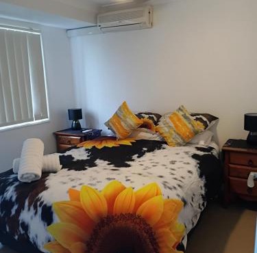 BLK Stays Guest House Deluxe Units Caboolture South