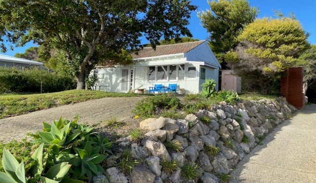 BOATHOUSE - HIGHEST HILLTOP ON OCEANFRONT