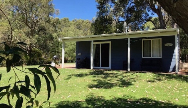 Boronia Cottage Close to Greens Pool and the Bibbulmun and Munda Biddi Tracks.