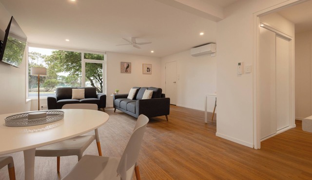 Botanic Racecourse Apartments